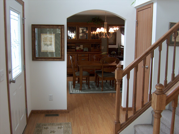 Patriot Home Sales - Model: HS101-A Sample Home Pennwest Providence Foyer Photo