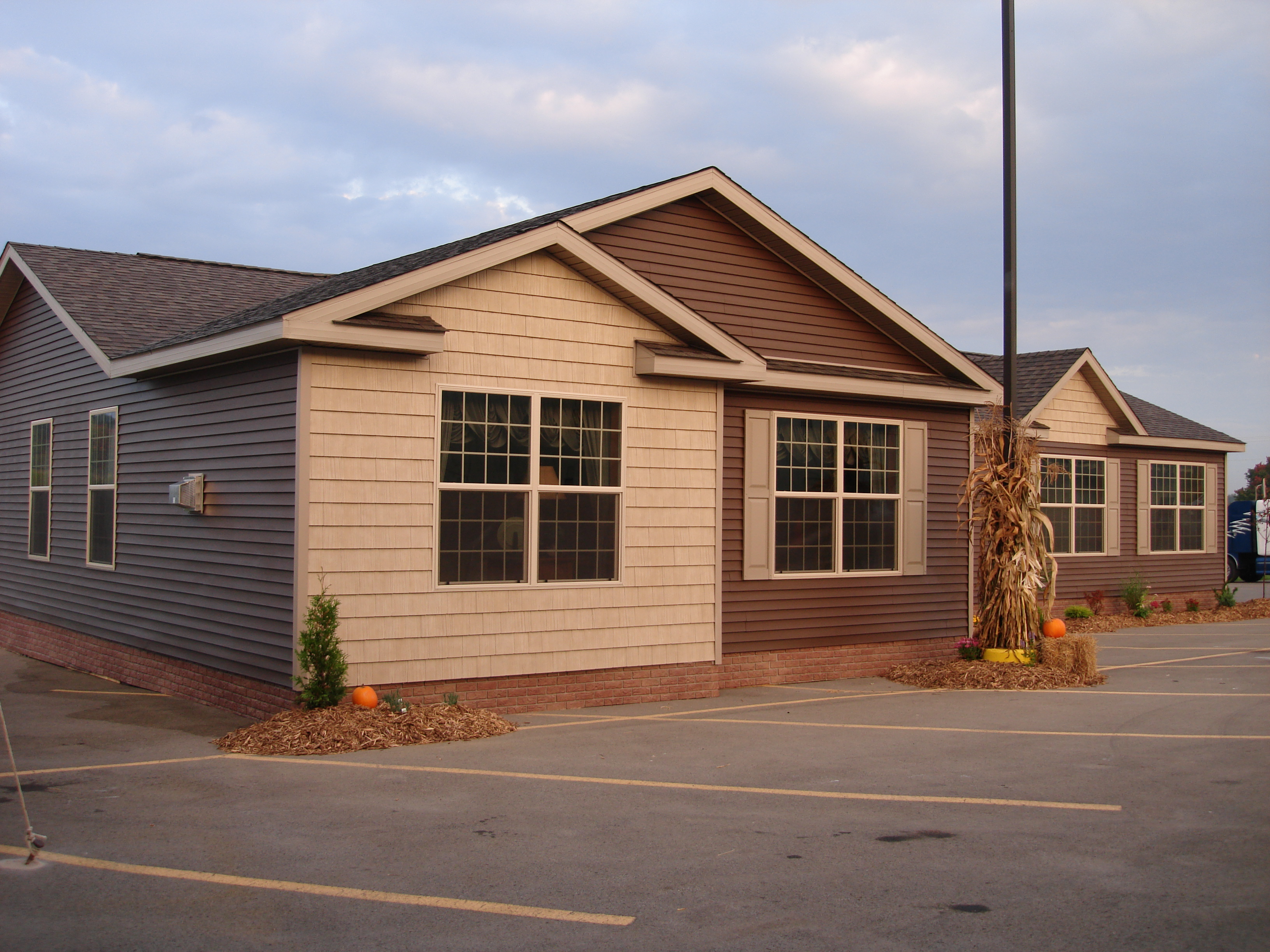 Pennwest Quincy II Model HF117A (Ranch Style Modular Home) Sample