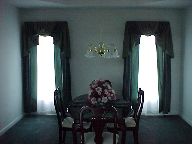 Patriot Two Story Dining Room Photo 1