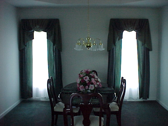 Patriot Two Story Dining Room Photo 1 Patriot Two Story Dining Room Photo 1